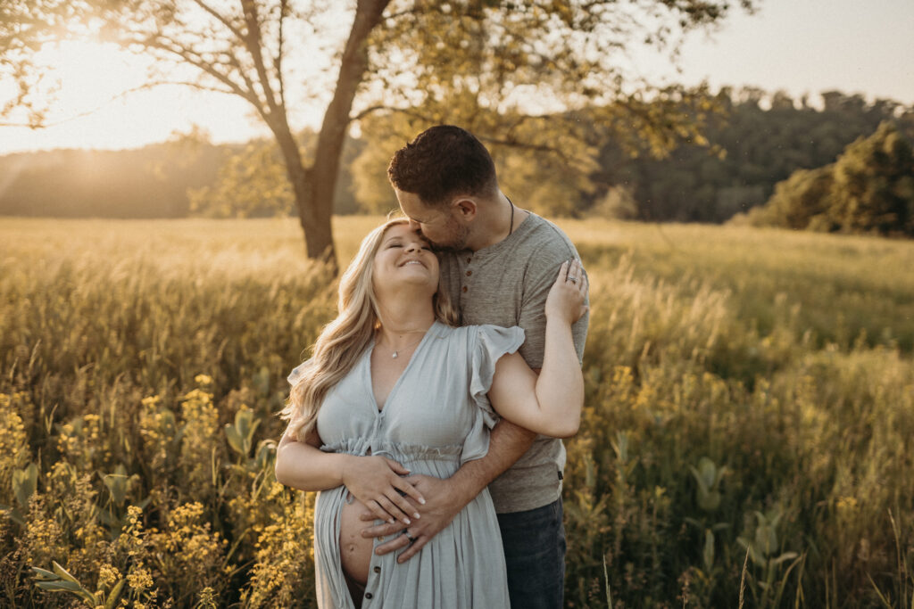 couples photo during maternity shoot