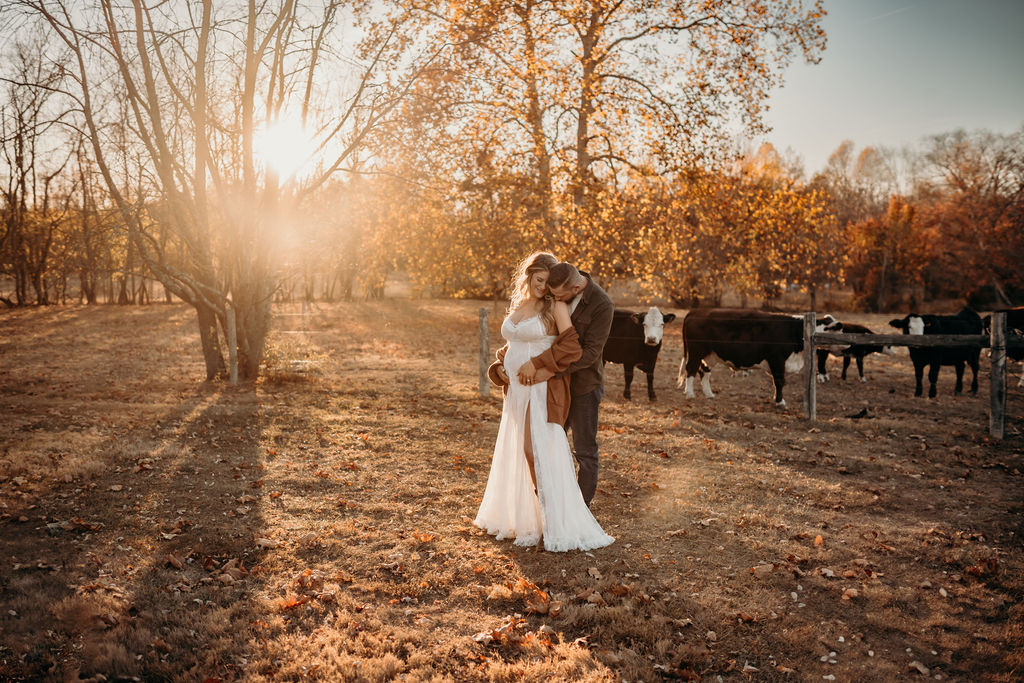 couple maternity photo inspiration posing 