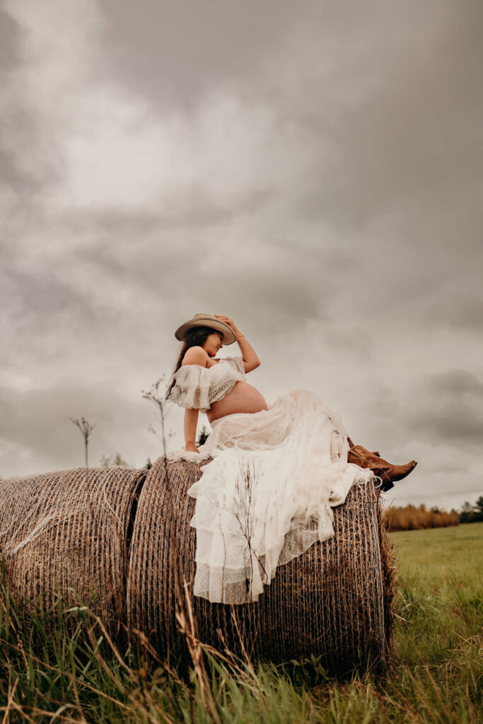 Lehigh Valley maternity photographer-posing-on-haybell