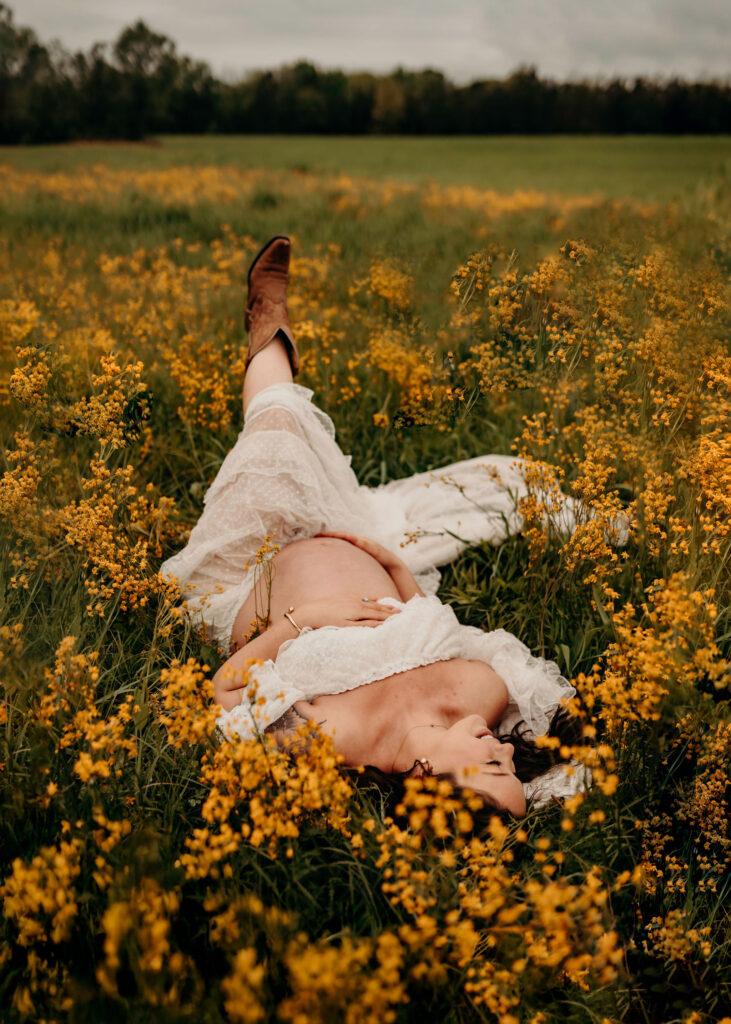 maternity photos in lehigh valley farm 