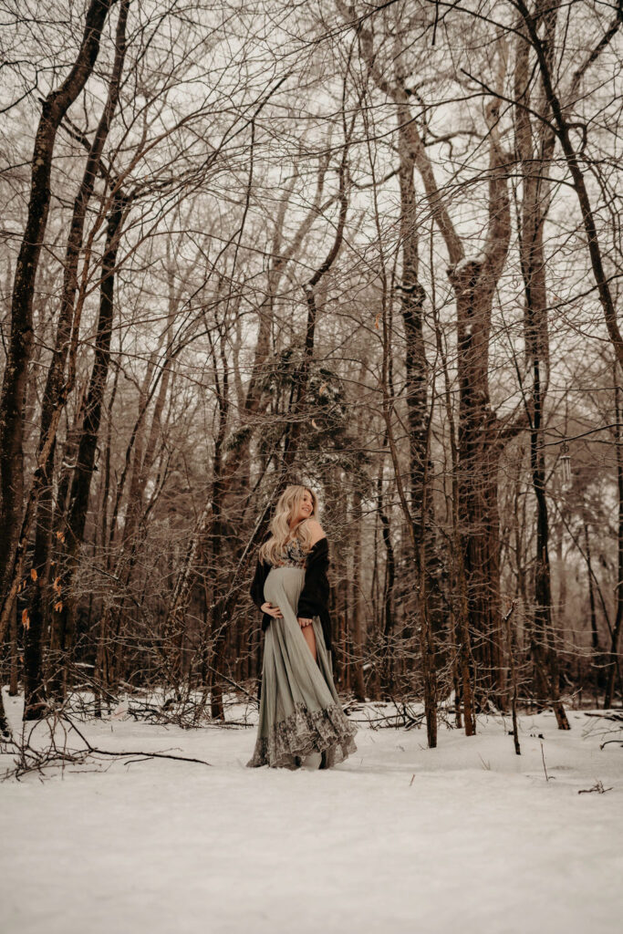 outdoor winter maternity