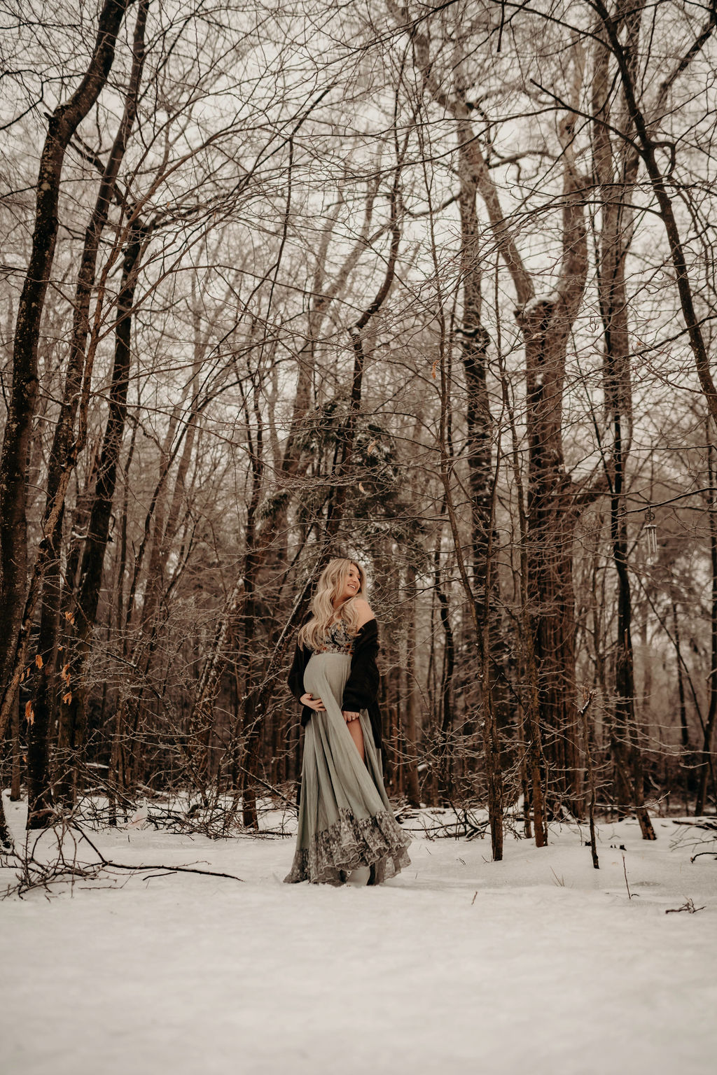 outdoor winter maternity