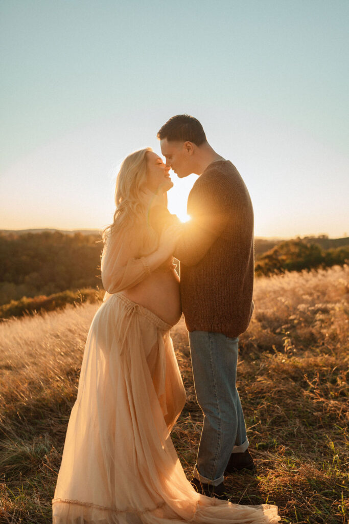 golden hour-lehigh valley-maternity-photoshoot