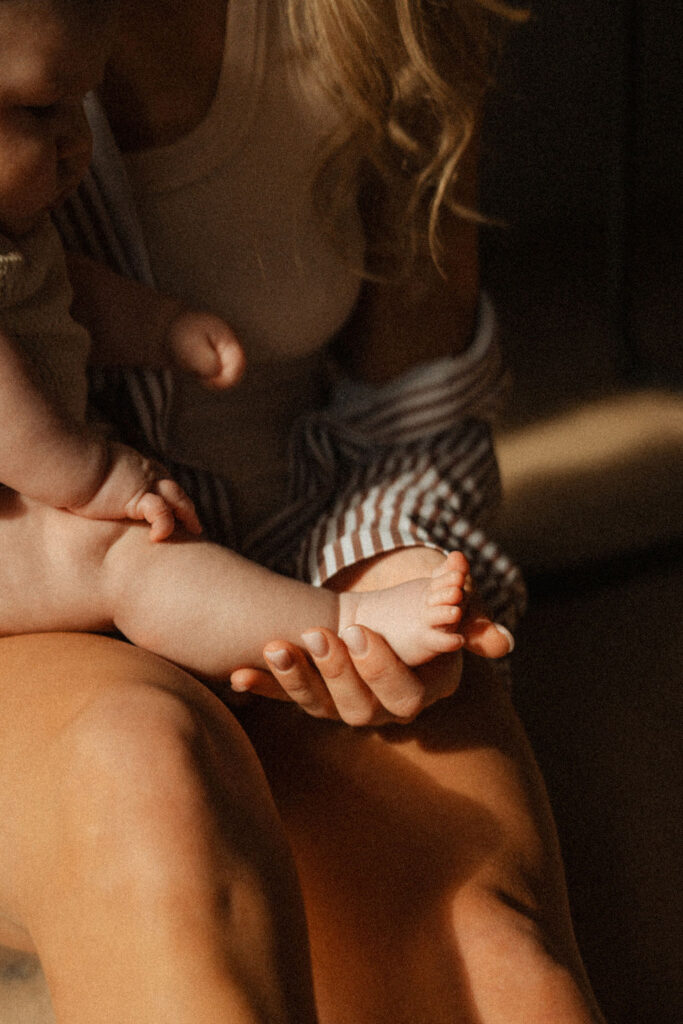 close up motherhood session in home