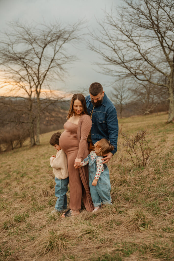 maternity family photos casual 