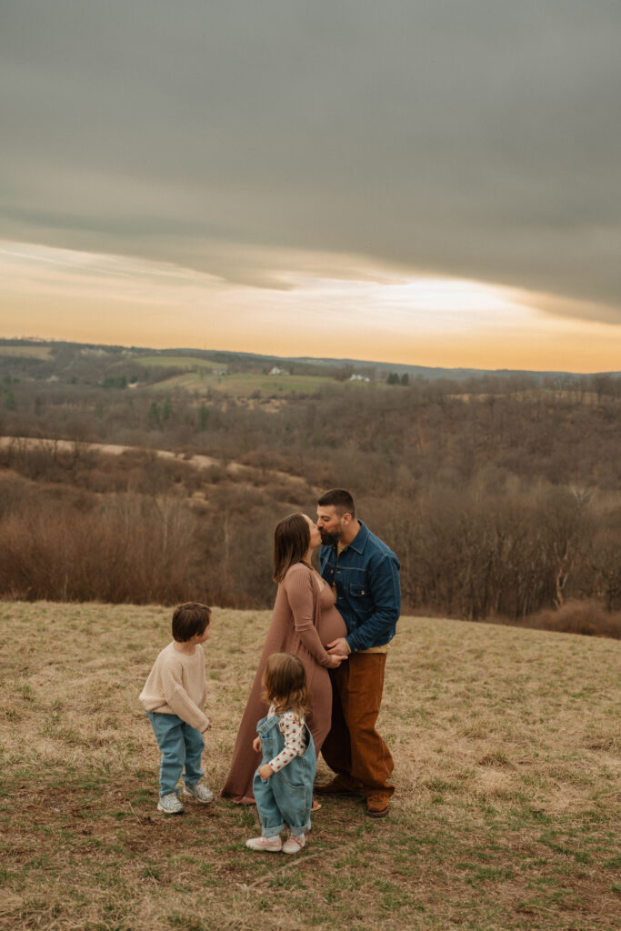 spring family maternity photos